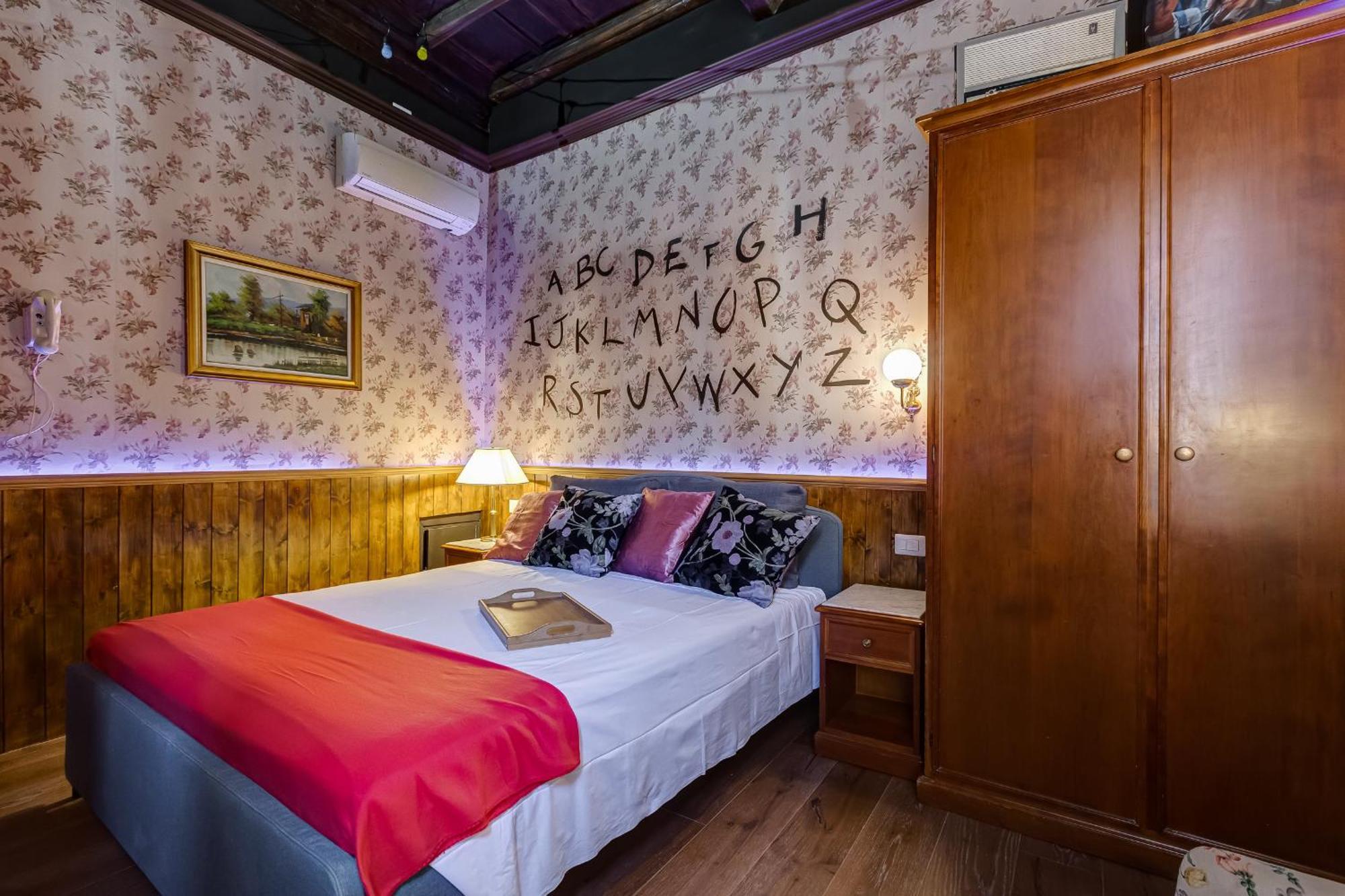 Stranger Pod Apartment โรม ภายนอก รูปภาพ