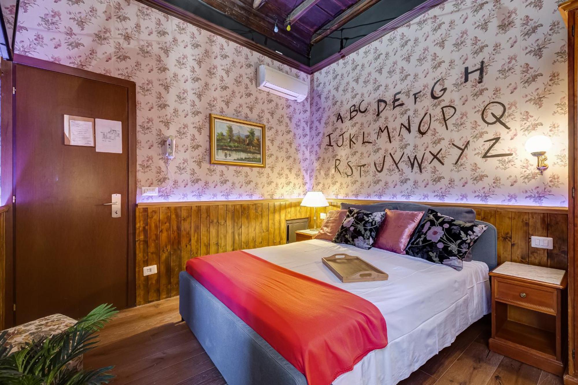Stranger Pod Apartment โรม ภายนอก รูปภาพ
