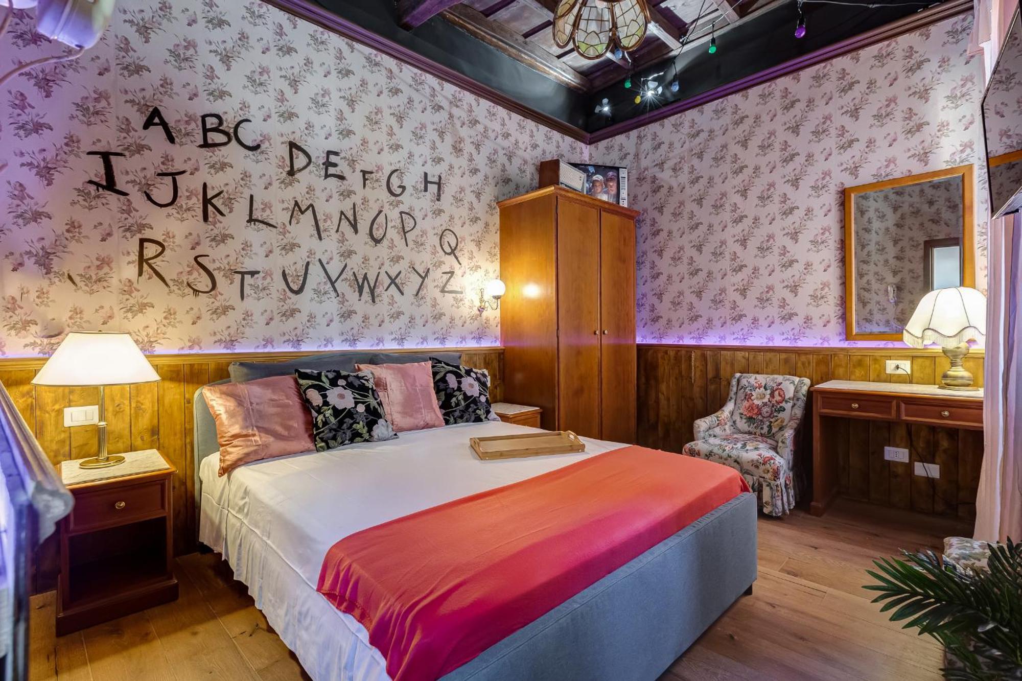 Stranger Pod Apartment โรม ภายนอก รูปภาพ